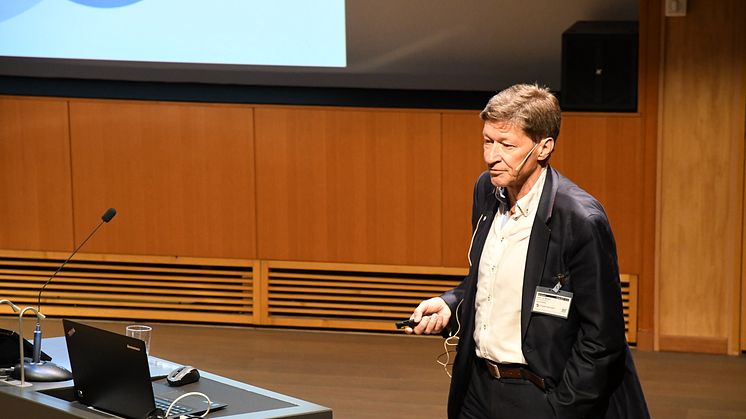 Prosjektleder Einar Lier Madsen ledet sluttkonferansen for Opplevelser i nord. 