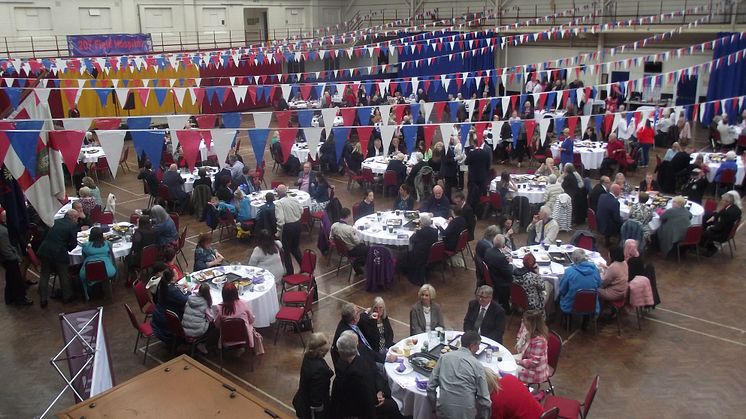 Community heroes celebrated at Jubilee lunch and service