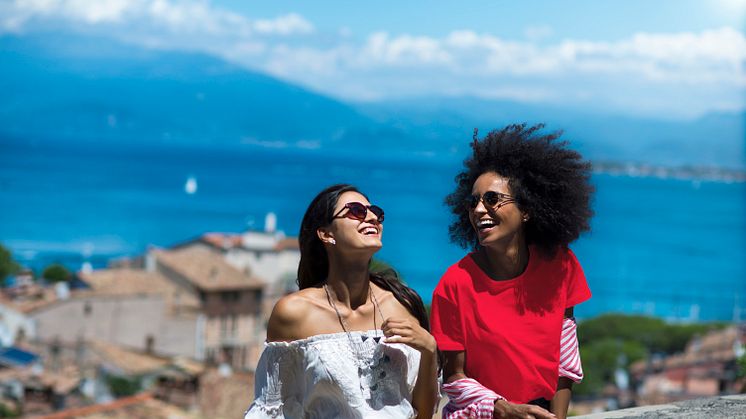 Overspending is a growing holiday habit  Most Britons bust their spending budget on trips abroad by hundreds of pounds  
