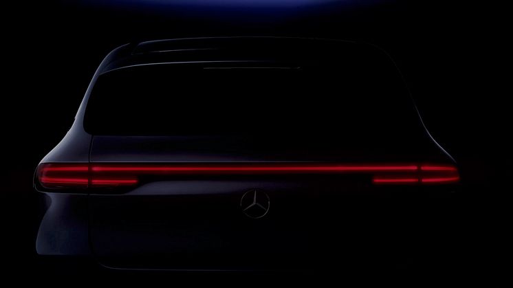 Första smygtitten på nya Mercedes EQC. Den 4 september har den världspremiär i Stockholm.