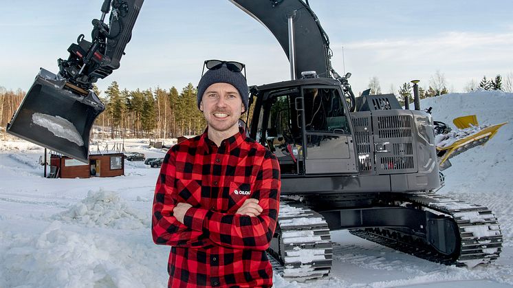 Stilsäker debut för Volvo ECR355E i Falu Snowpark