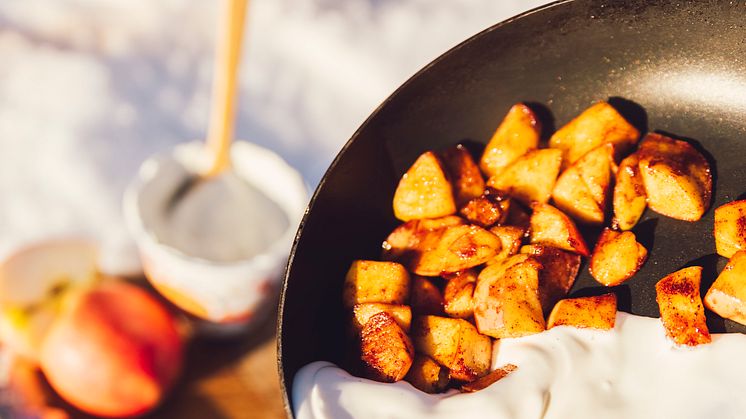 DESSERT: Å avslutte en middag med noe søtt er alltid digg. FOTO: Bergans / John Hobberstad