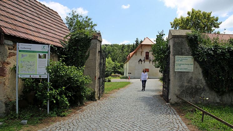 Sächsisches Obstland – Kloster Marienthal in Sornzig – Begründer der Tradition des modernen Plantagen-Obstbaus