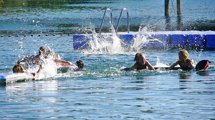 På flera håll i landet slogs värmerekord både vad gäller högsta medeltemperatur och högsta momentana temperatur i maj.