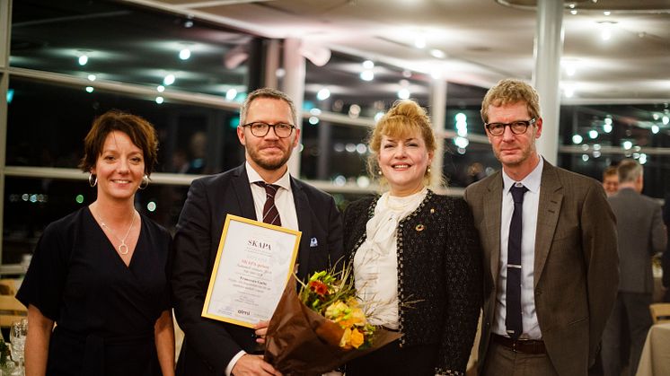 På plats för att ta emot priset, i Francesco Gattos namn, var Karl Bergman som är vd på Elypta​​. Här tillsammans med Matilda Ernkrans, Minoo Ahktarzand och Björn Florman.