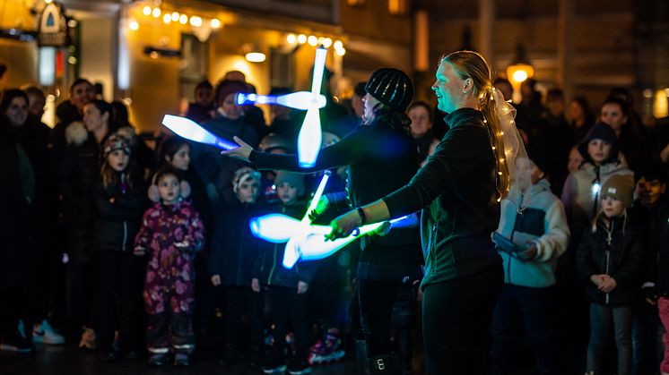 Ljusinvigningen_Uddevalla_centrum_Cirkusexpressen7_Photocred_CaisaBorg_16_9