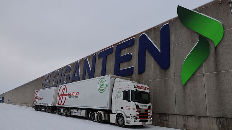 Elgiganten Logistik startar upp flöde med HCT-ekipage från Jönköping till Finland