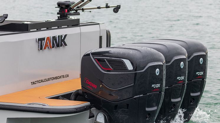 Cox’s California-based distributor, Boatswain’s Locker, has installed a triple-CXO300 configuration on an Adventure-44 Tactical Custom Boat 