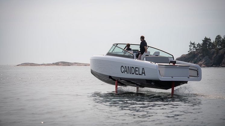 Candela C-8