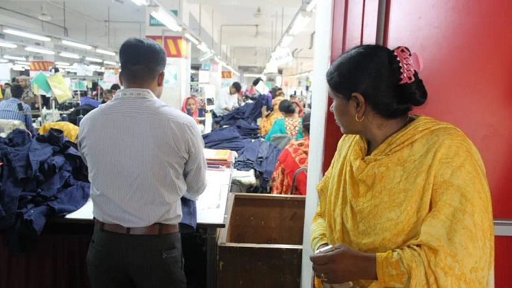Fabrik i Ashulia, utanför Dhaka, bild från Swedwatch och Fair Actions gemensamma rapport från 2018, "Power of the voice - Perspectives from workers and buyers on social dialogue within the Bangladeshi garment sector." FOTO: Anna Åkerblom / Swedwatch 