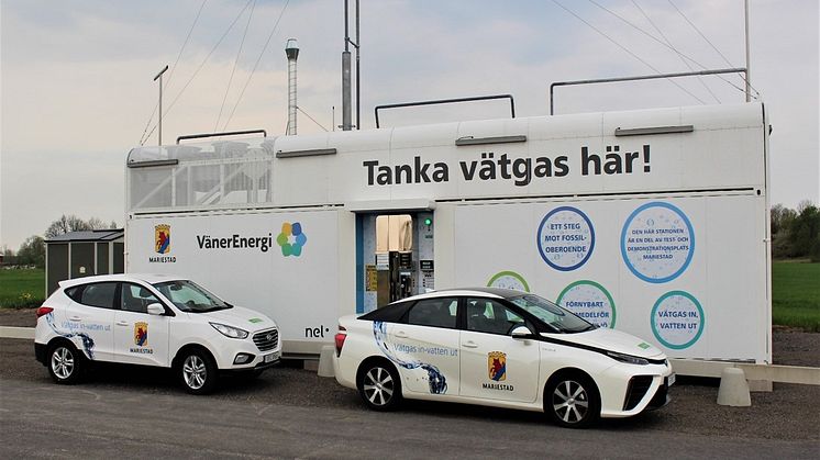 Mariestad blir först i världen med en solcellsdriven tankstation för vätgas. I anslutning till den befintliga tankstationen ska en solcellspark anläggas.