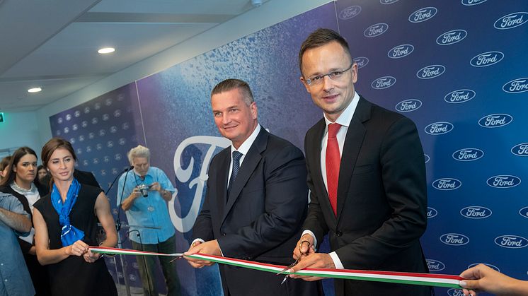 Mr. Péter Szijjártó Foreign Trade Minister of Hungary and Viktor Molnar regional director of Ford at the opening ceremony 
