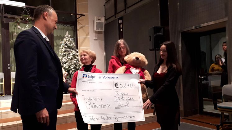 Schüler laufen für Bärenherz: Sponsorenlauf des Johann-Walter-Gymnasium Torgau