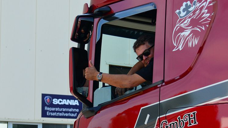 Frank Breuer nutzt für sein Transportunternehmen die Angebote der Scania Versicherungsvermittlung.
