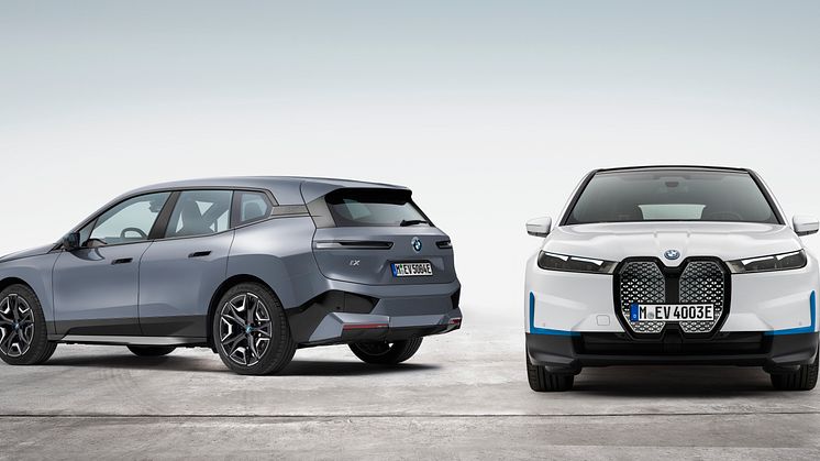 Tupla-annos sähköistä ajamisen iloa: täysin uudet BMW iX xDrive50 ja BMW iX xDrive40