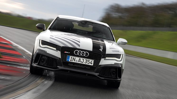 Følg den førerløse Audi RS 7 på Hockenheim - søndag kl. 12.45 på Audi MediaTV