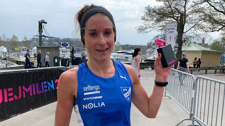 Charlotte Andersson, IFK Umeå vann Tjejmilen 21K på grymma tiden 1:18:46