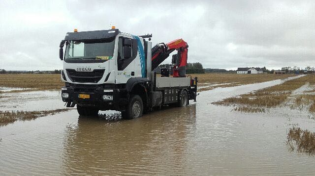 Den nye Iveco Trakker er opbygget med kran og en trappe, der gør arbejdet lettere.