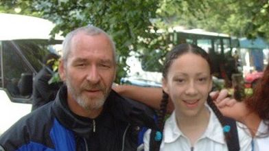 ​Wythenshawe woman braves ‘three jumps’ in memory of her dad