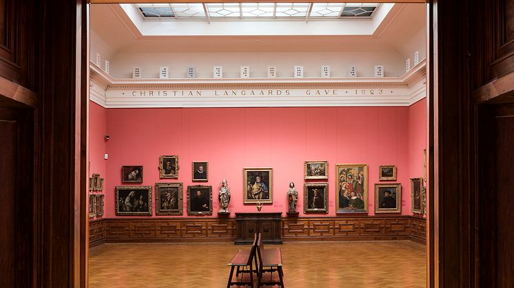 I Langaardsalen i Nasjonalgalleriet stiller kunstneren Dag Erik Elgin  ut "Balance of Painters", 2011-2012 i dialog med de andre maleriene i rommet.  Elgins arbeider vises i Nasjonalgalleriet  fra 25. mai til 9.september.
