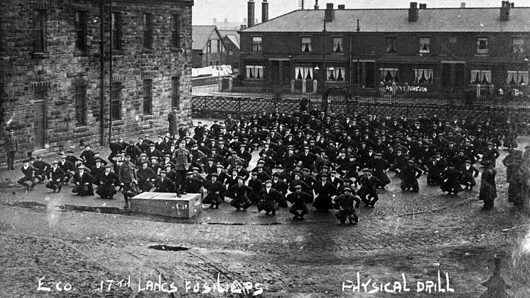 Lancashire Fusilier recruits at the old barracks on Bolton Road, circa 1915. 
