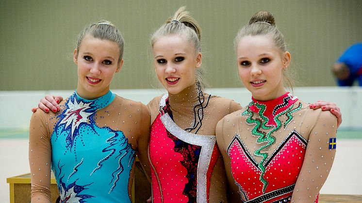 Tre svenska gymnaster till VM i rytmisk gymnastik i Kiev 28 - 29 aug 2013