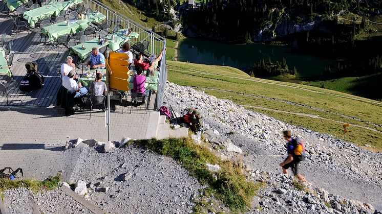 Stockhorn-kulinarik-trail-panorama © Interlaken Tourismus