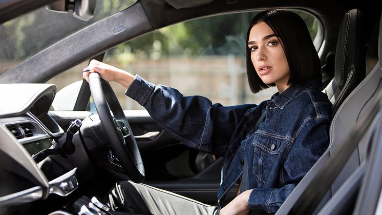 Dua Lipa og Jaguar inngår et banebrytende samarbeid