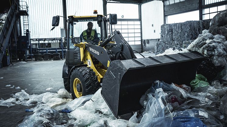 Utsläppsfri återvinning i Bayern med eldrivna maskiner från Volvo