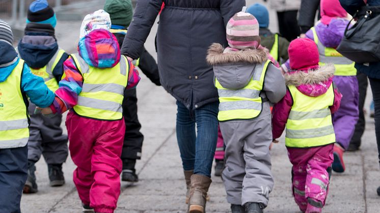 Förskola är en av de verksamheter vars avgifter nu kan skjutas på i 90 dagar.