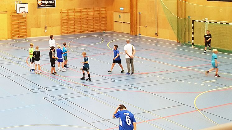 Snart får barn och unga träna i Göteborgs Stad inomhusanläggningar igen.