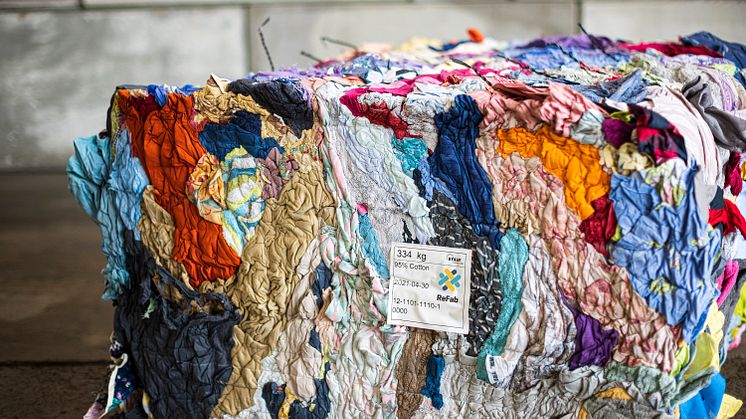 Sysav och Renewcell i samarbete för en hållbar modeindustri – svensk forskning och innovation sluter cirklar för textilavfall 