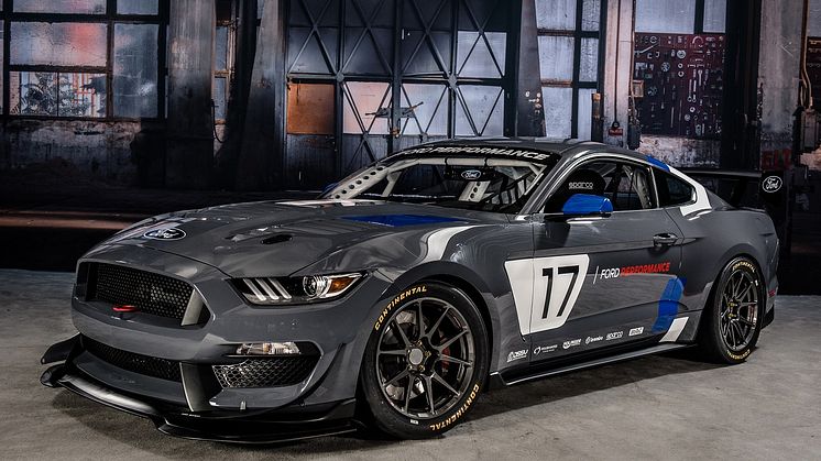 Divize Ford Performance představila na SEMA 2016 nový závodní Mustang GT4