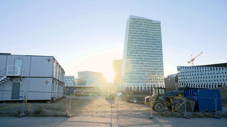 Hyllie är en fullservicestadsdel där det nya området Embassy of Sharing nu gör verklighet av visionerna om en grönare, mer varierad och levande stadsdel där människor vill bo, leva och verka. Foto: Roger Nellsjö