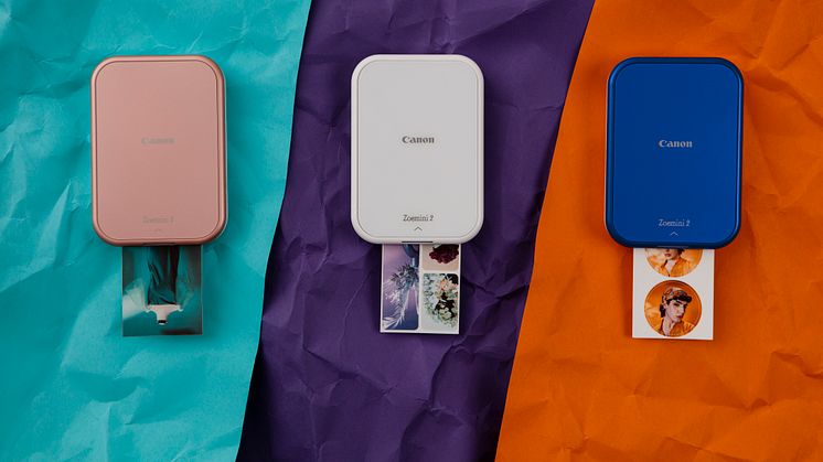 The new Canon Zoemini 2 instant printer: available in navy blue, white and rose gold.
