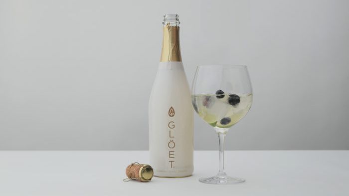 Glöet White Sparkling Sangria lanseras i det fasta sortimentet den 1:a juni!