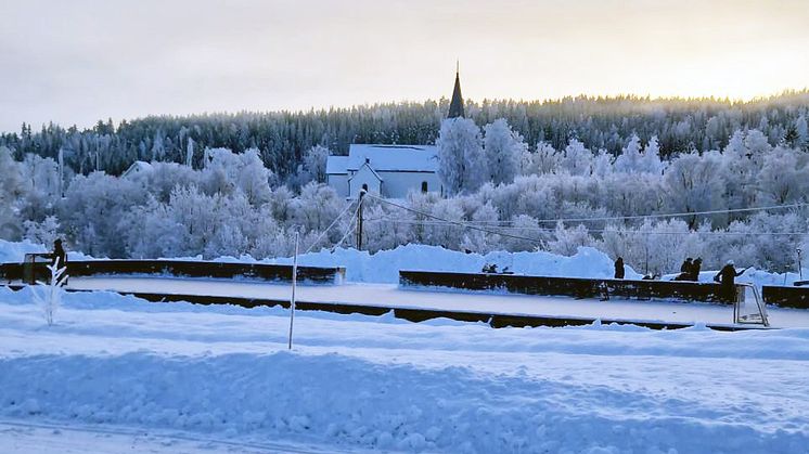 Hockeyplanen, Kyrkdal.