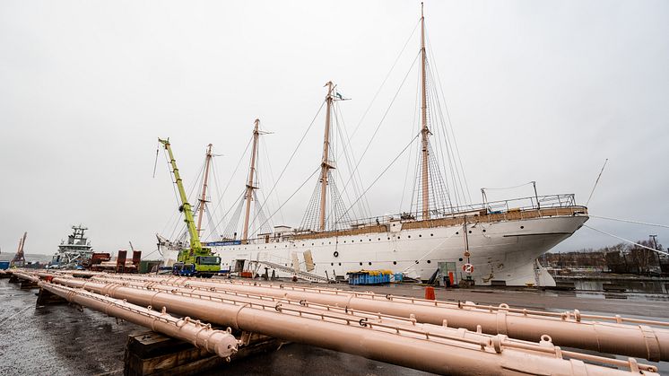 Då lämnar Barken Viking Göteborg