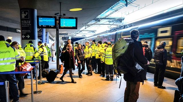 JK stänger dörren för nya ID-kontroller