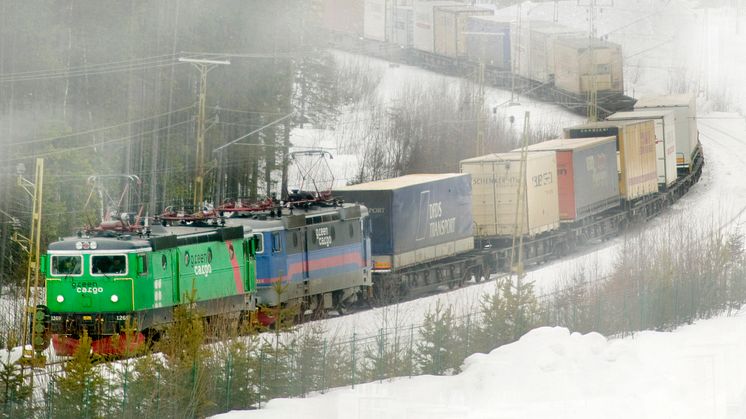 RFF önskar sänkta banavgifter som ger lättnad åt järnvägsföretagen