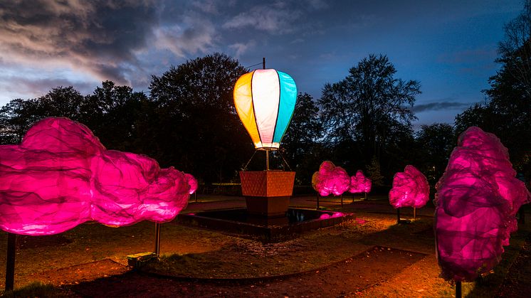 Rosa himmel, Barnens Lights 2020, foto av Patrik Gunnar Helin