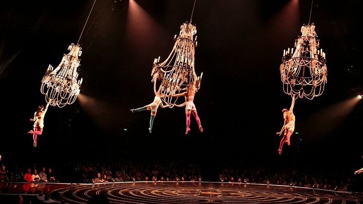 STORSLÅTT OG SPEKTAKULÆRT FAMILIESHOW TIL NORGE! 