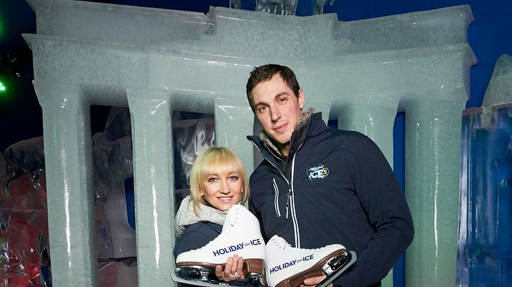 Aljona Savchenko und Bruno Massot stellen HOLIDAY ON ICE Show ATLANTIS in Berlin vor