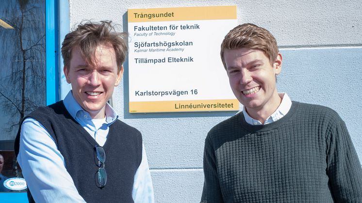 Fredrik Ahlgren, universitetslektor på Linnéuniversitetet (vänster). Mikael Westling, projektledare IoT på Kalmar Energi (höger) 