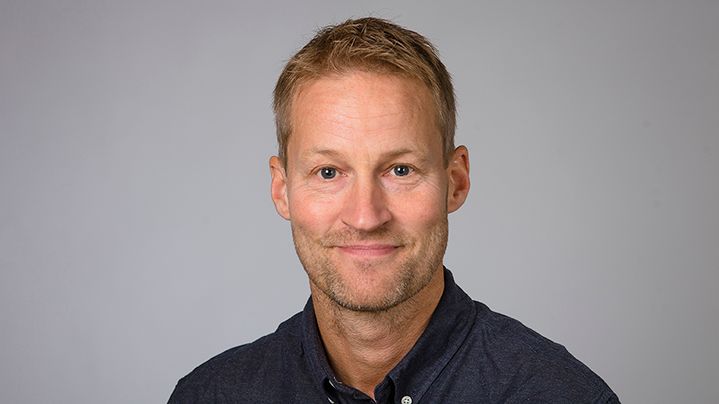 Fredrik Almqvist är professor i kemi vid Umeå universitet och forskar om antibiotikaresistens. 