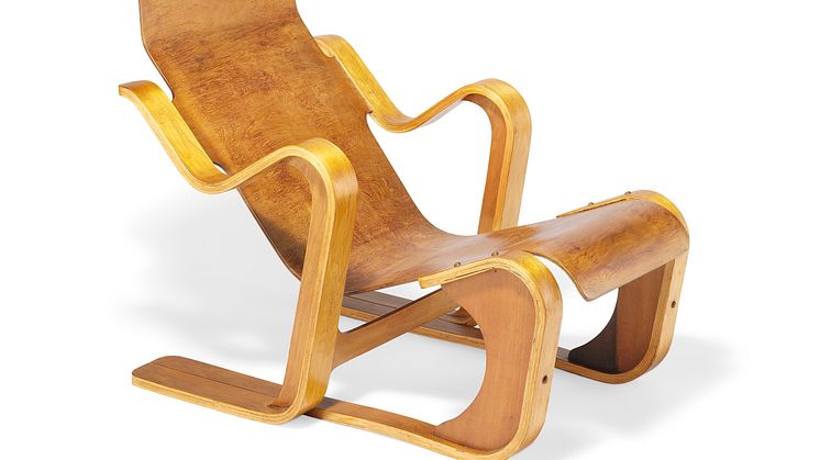 Marcel Breuer: "Short Chair"