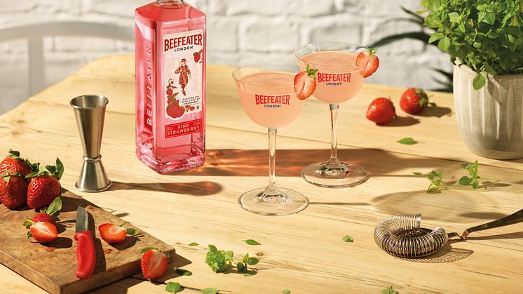 The 5 «Must Try»-Beefeater PINK Cocktails for Valentine’s Day! 