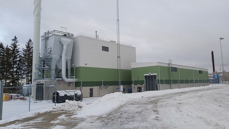 Jönköping Energi har byggt en biobränsleeldad pannanläggning för ångproduktion till Arla Mejeri. Foto: Gustav Sandberg