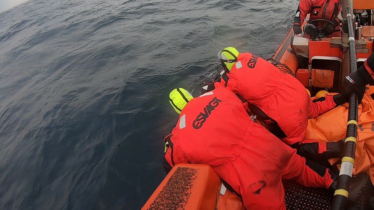 Injured individuals are pulled aboard the FRB in ESVAGT's training "Tour de North Sea"