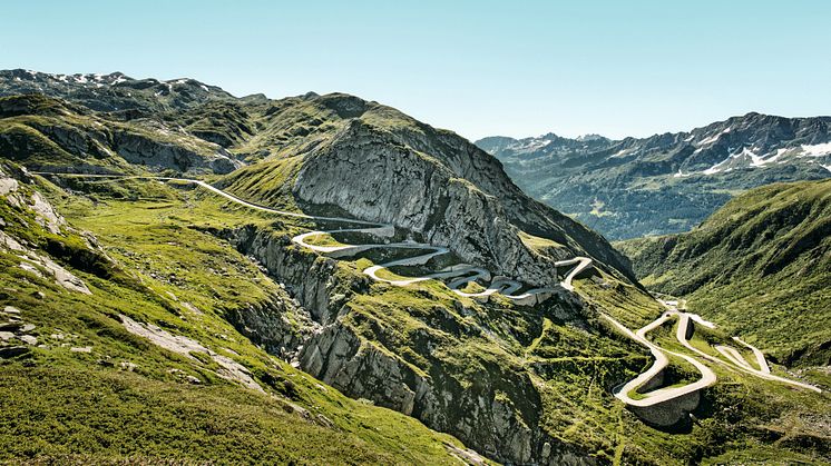 Tremola bei Airolo, Tessin copyright SchweizTourismus / Nico Schaerer